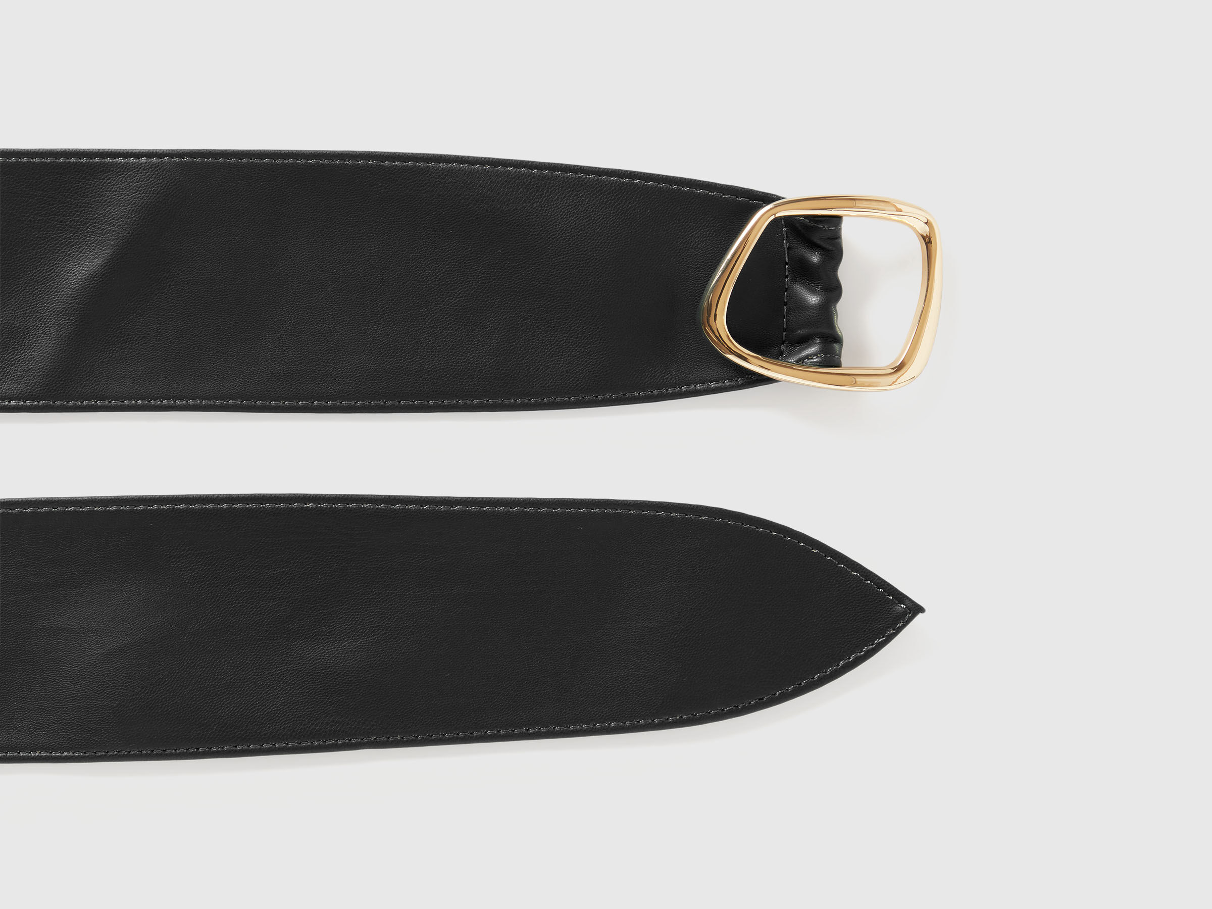 BELT Women image number 3